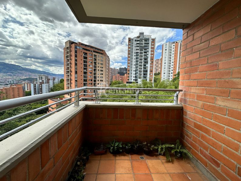 Apartamento en arriendo Antioquia Medellín Castropol 63 m2 Habitaciones 2 Baños 2 Garajes 1 Precio $3500000