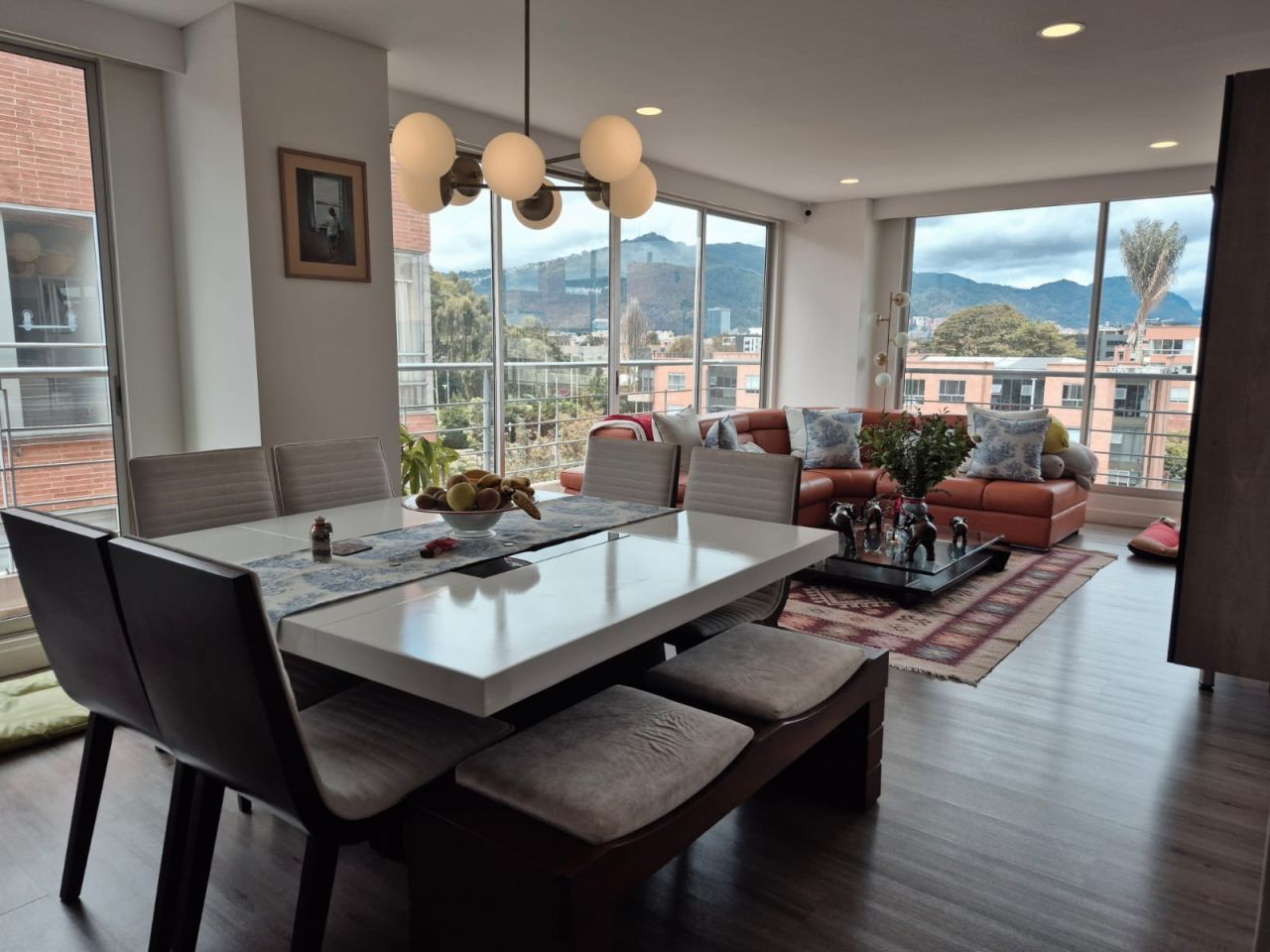 Apartamento en venta Cundinamarca Bogotá Cr El Bosque 140 m2 Habitaciones 3 Baños 5 Garajes 4 Precio $1390000000