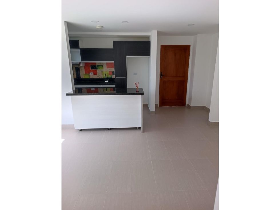 Apartaestudio en arriendo Antioquia Rionegro San Antonio 48 m2 Habitaciones 1 Baños 1 Garajes 1 Precio $1700000