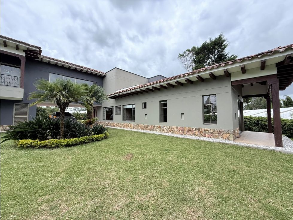 Casa Campestre en arriendo Antioquia Rionegro Rionegro 450 m2 Habitaciones 3 Baños 4 Garajes 2 Precio $14000000