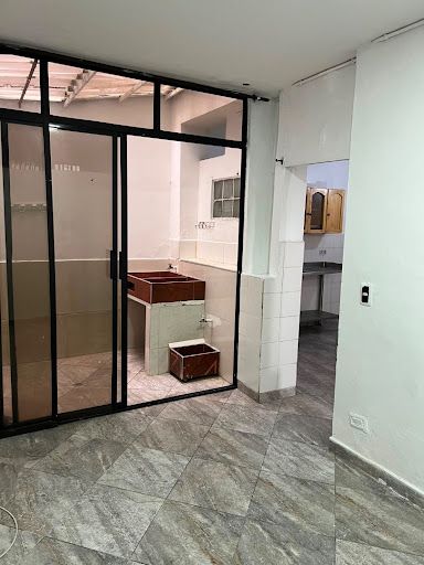 Apartaestudio en arriendo Antioquia Medellín Prado 45 m2 Habitaciones 1 Baños 1 Garajes 0 Precio $1000000