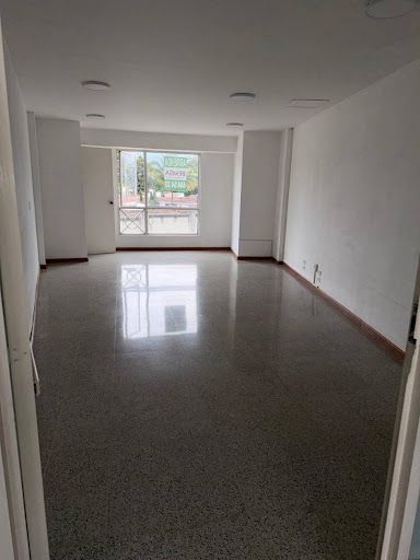 Oficina en arriendo Antioquia Medellín Diego Echavarria 30 m2 Habitaciones 0 Baños 1 Garajes 0 Precio $2600000