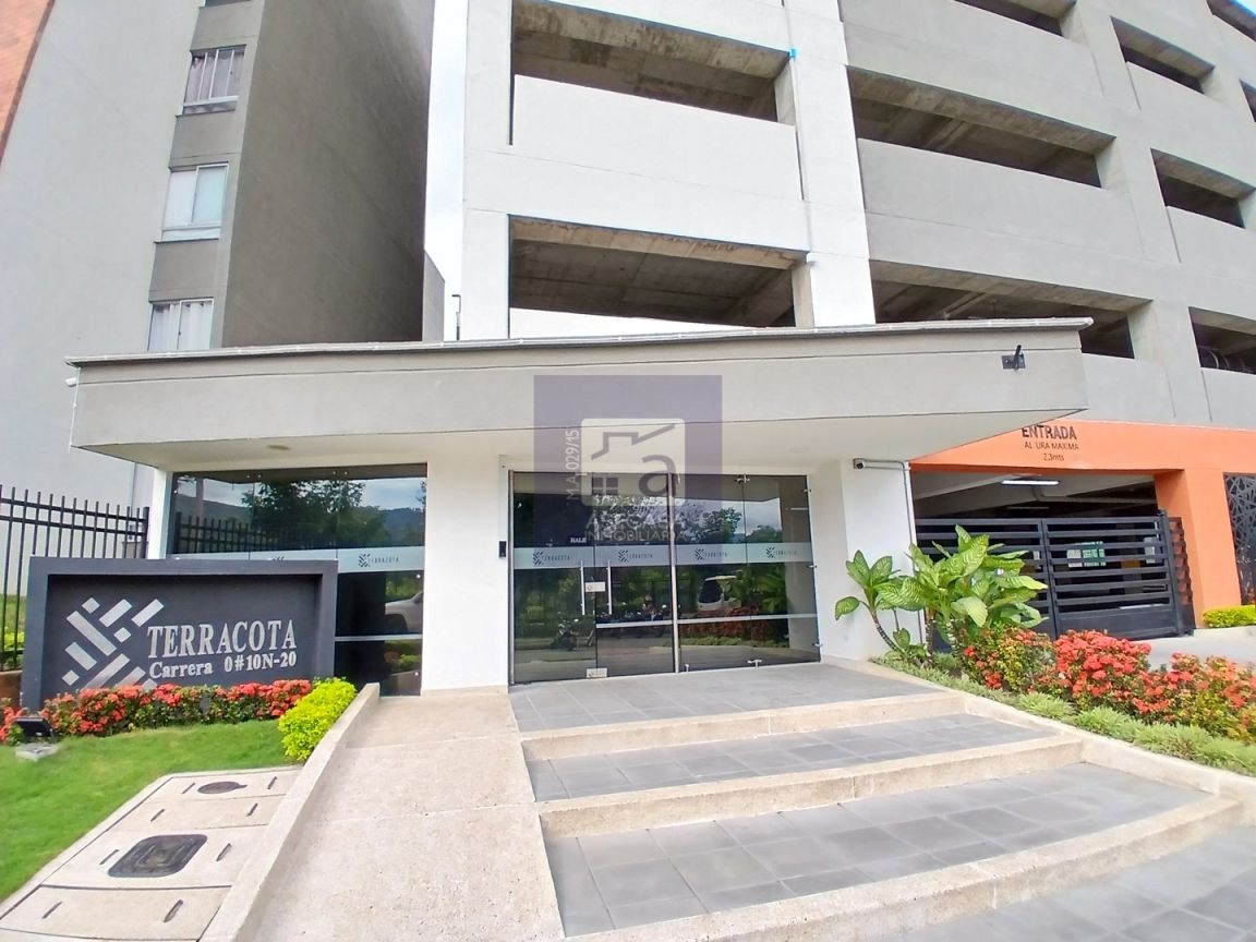 Apartamento en arriendo Santander Piedecuesta El Refugio 62 m2 Habitaciones 2 Baños 2 Garajes 1 Precio $1300000