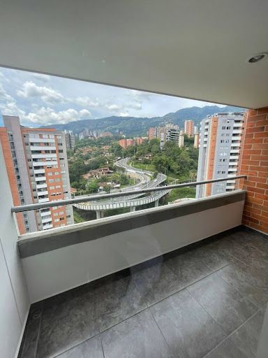 Apartamento en arriendo Antioquia Envigado Alto De Misael 67 m2 Habitaciones 2 Baños 2 Garajes 1 Precio $3500000