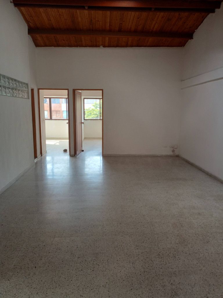 Apartamento en arriendo Valle Del Cauca Cali Los Chorros 78 m2 Habitaciones 2 Baños 1 Garajes 0 Precio $820000
