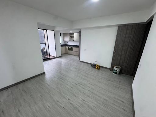 Apartamento en arriendo Antioquia Medellín Asomadera No2 76 m2 Habitaciones 3 Baños 2 Garajes 1 Precio $4200000