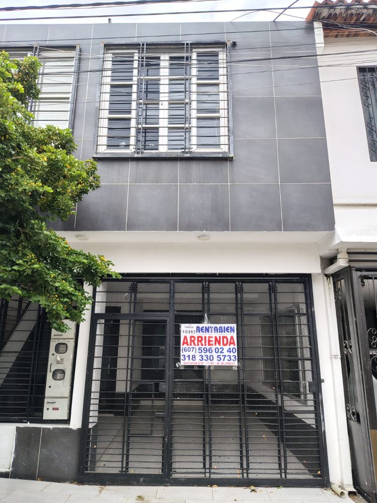 Apartamento en arriendo Norte De Santander Cúcuta Prados Del Este 101 m2 Habitaciones 4 Baños 2 Garajes 1 Precio $1500000