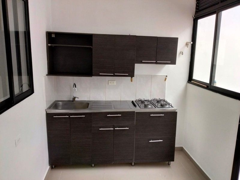 Casa en arriendo Antioquia Medellín Las Mercedes 165 m2 Habitaciones 4 Baños 2 Garajes 0 Precio $4000000