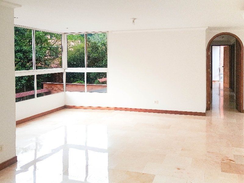 Apartamento en arriendo Antioquia Envigado Villa Grande 115 m2 Habitaciones 3 Baños 3 Garajes 2 Precio $4700000