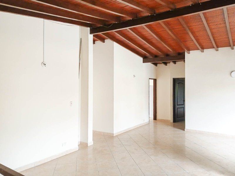 Casa en arriendo Antioquia Medellín Lorena 140 m2 Habitaciones 4 Baños 3 Garajes 0 Precio $3800000
