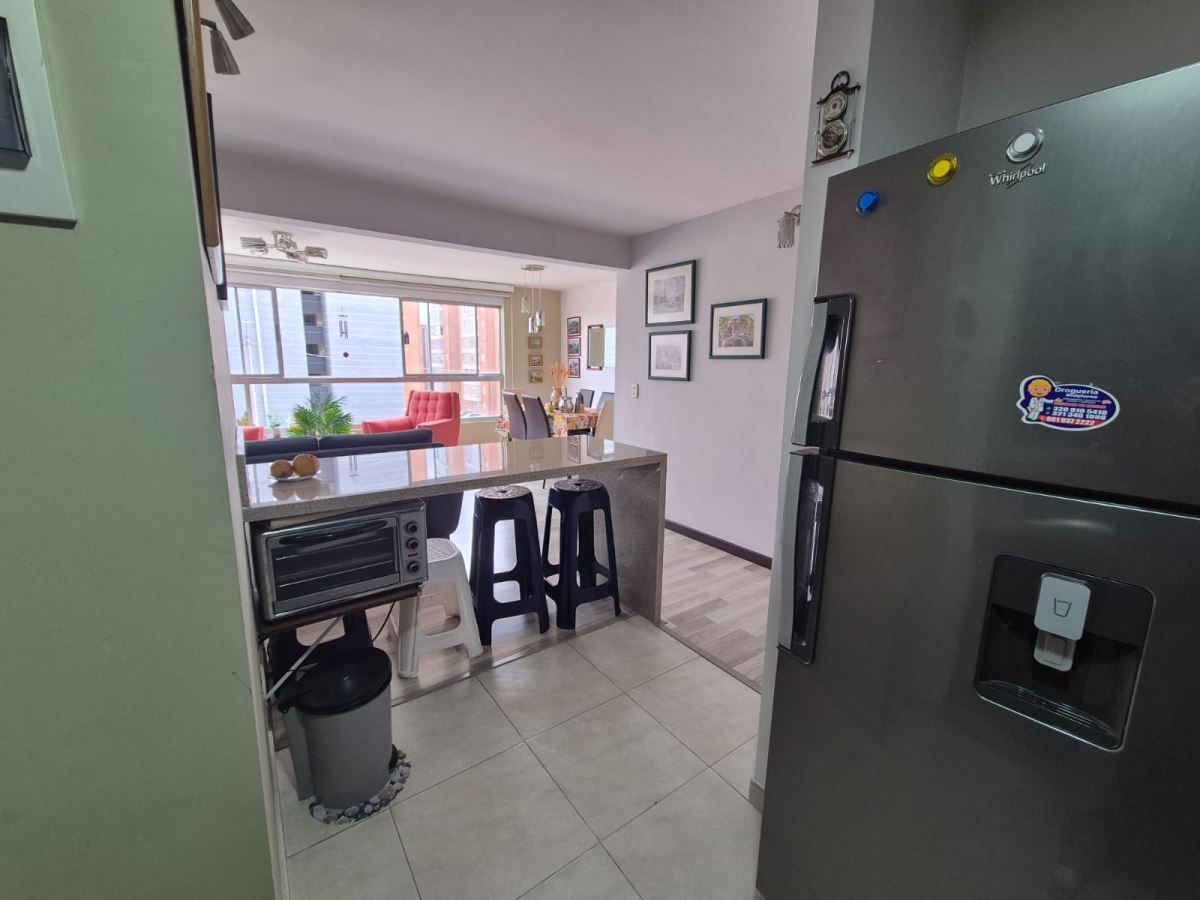 Apartamento en arriendo Cundinamarca Bogotá Campo Alegre 77 m2 Habitaciones 3 Baños 2 Garajes 1 Precio $2400000
