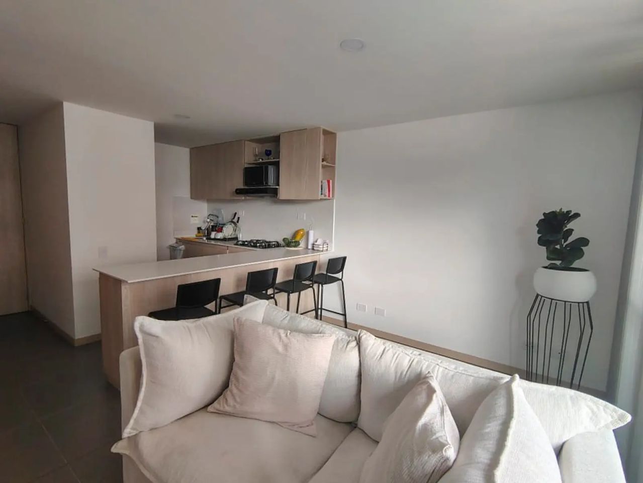 Apartamento en arriendo Antioquia Medellín Santa Fe 68 m2 Habitaciones 2 Baños 2 Garajes 1 Precio $2250000