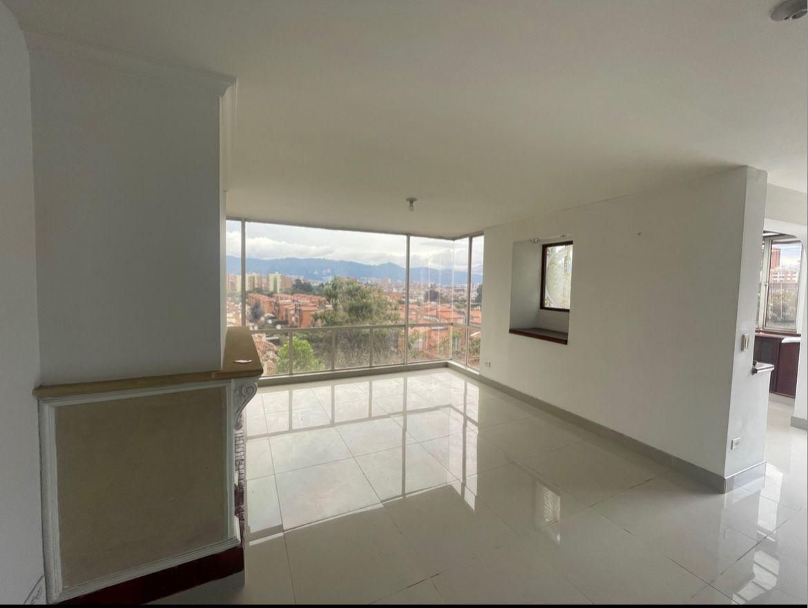 Apartamento en arriendo Cundinamarca Bogotá Iberia 196 m2 Habitaciones 6 Baños 4 Garajes 4 Precio $6000000