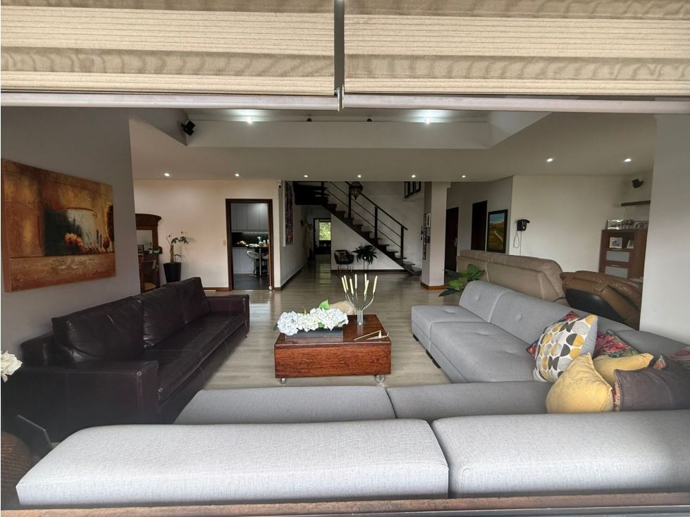 Apartamento en venta Antioquia Medellín Urbanizacion Castilla Real 306 m2 Habitaciones 3 Baños 3 Garajes 2 Precio $2000000000