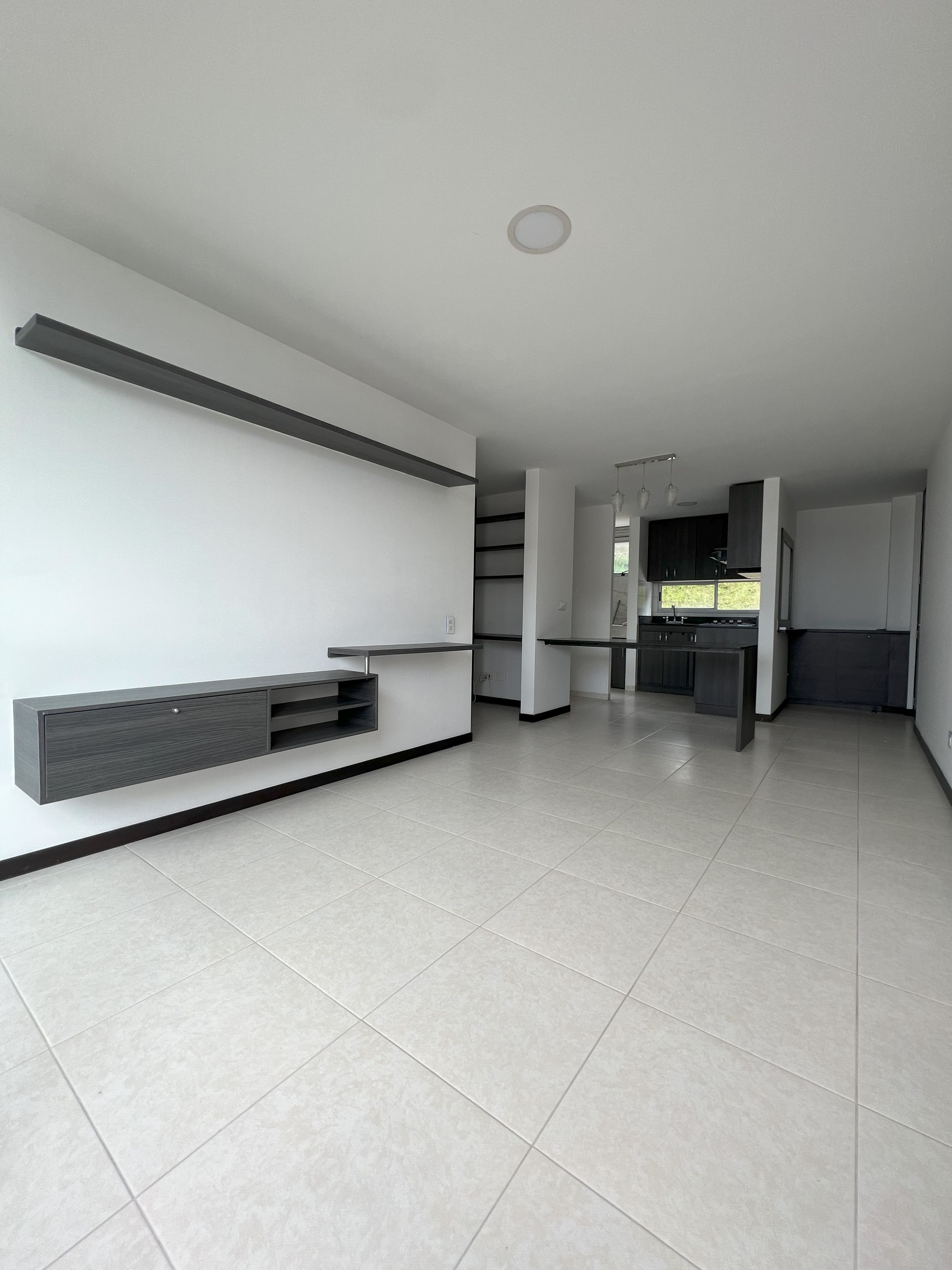 Apartamento en arriendo Antioquia Sabaneta Ancon Sur 75 m2 Habitaciones 3 Baños 2 Garajes 1 Precio $2800000