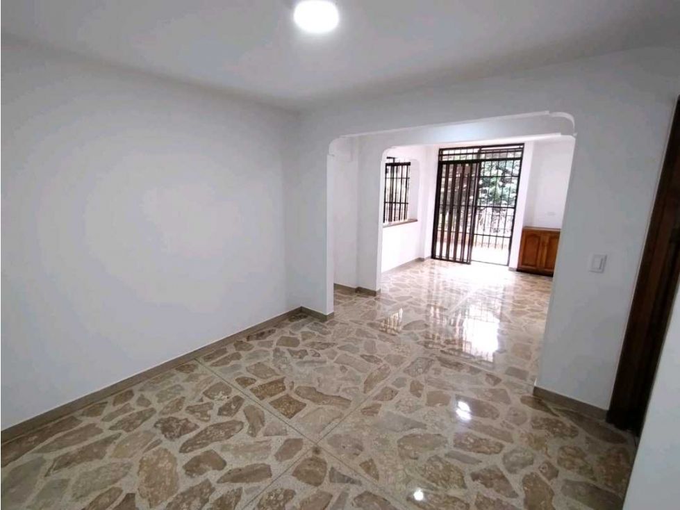 Apartamento en venta Antioquia Medellín Lorena 129 m2 Habitaciones 3 Baños 2 Garajes 1 Precio $850000000
