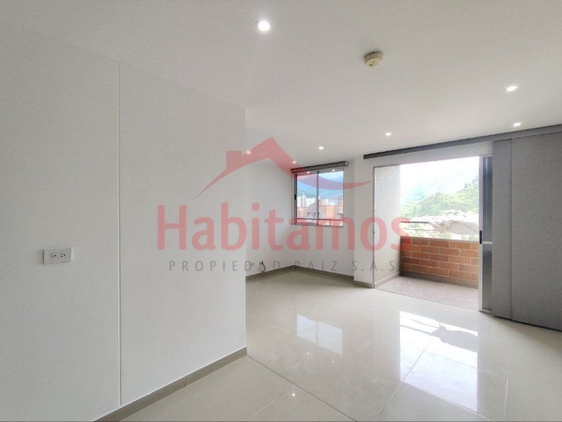 Apartaestudio en arriendo Antioquia Medellín Loma De Los Bernal 54 m2 Habitaciones 1 Baños 2 Garajes 1 Precio $2600000