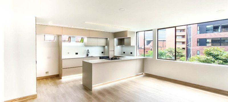 Apartamento en arriendo Antioquia Medellín Laureles 90 m2 Habitaciones 2 Baños 2 Garajes 1 Precio $4200000