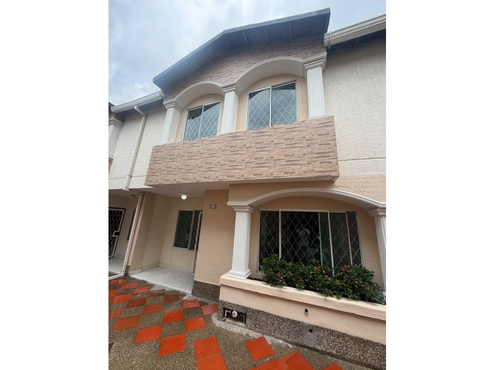 Casa en arriendo o venta Atlántico Barranquilla Las Delicias 101 m2 Habitaciones 3 Baños 3 Garajes 1 Precio venta $420000000 Precio arriendo $2400000