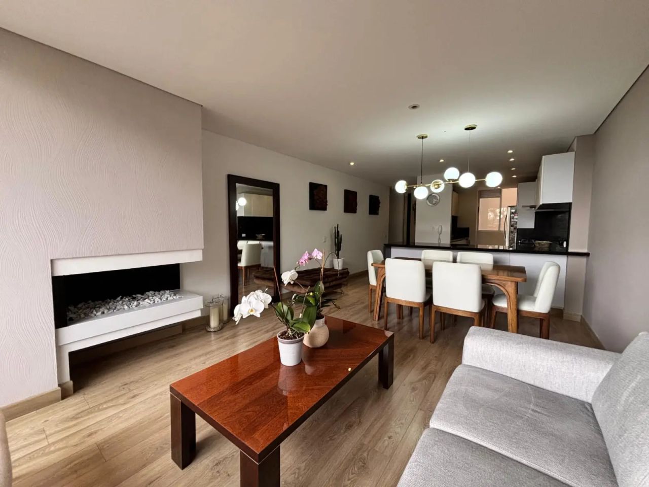 Apartamento en venta Cundinamarca Bogotá Contador 123 m2 Habitaciones 3 Baños 3 Garajes 2 Precio $840000000