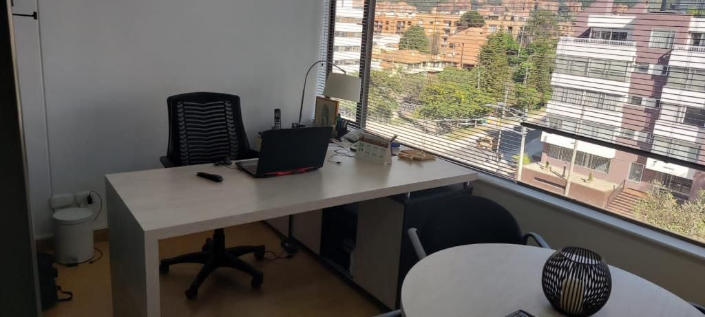 Oficina en arriendo Cundinamarca Bogotá San Patricio 30 m2 Habitaciones 0 Baños 1 Garajes 1 Precio $2030000