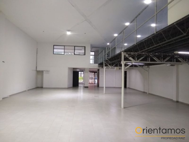 Bodega en arriendo Antioquia Medellín Guayabal 450 m2 Habitaciones 0 Baños 4 Garajes 0 Precio $20000000