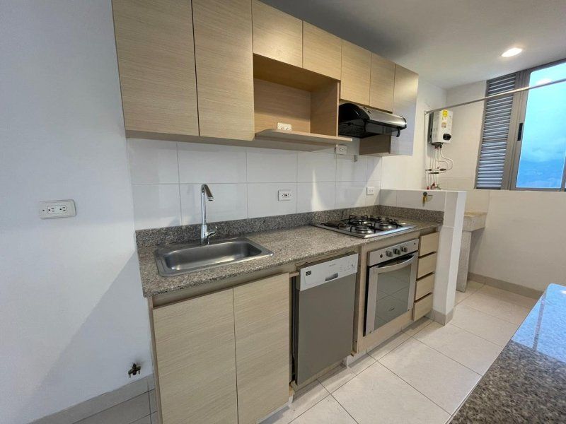 Apartamento en arriendo Antioquia Envigado Zúñiga 68 m2 Habitaciones 2 Baños 2 Garajes 1 Precio $3650000