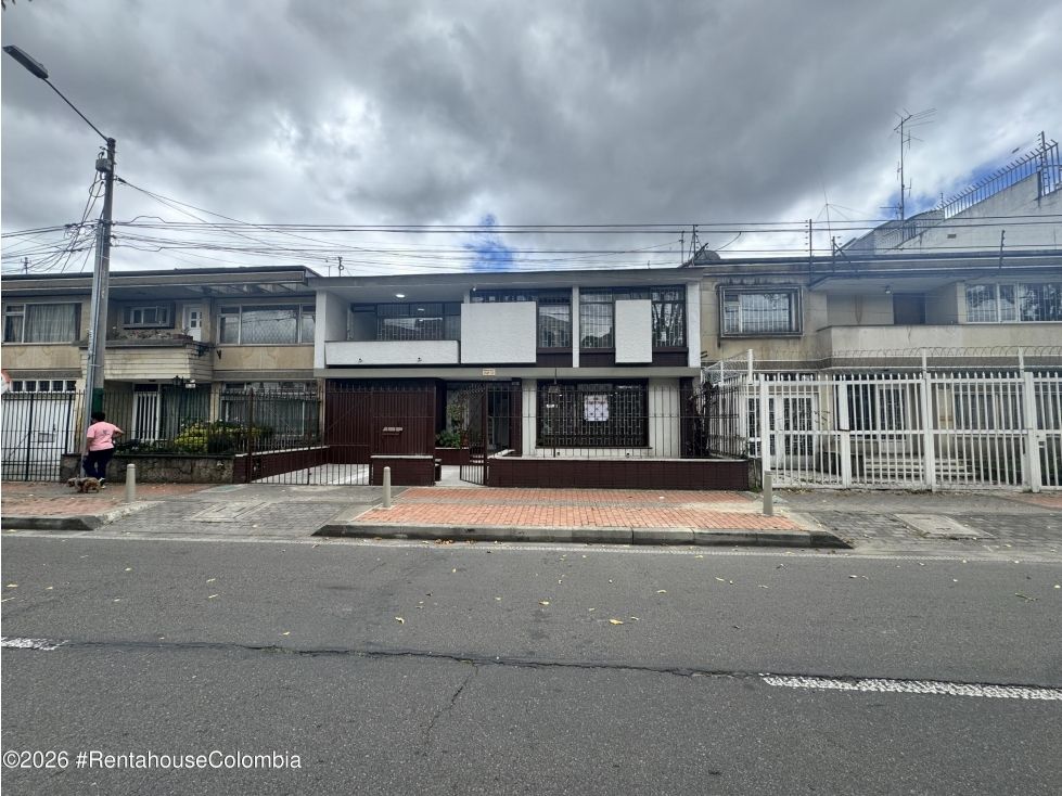 Casa en arriendo Cundinamarca Bogotá San Luis 51562 m2 Habitaciones 11 Baños 6 Garajes 2 Precio $7100000