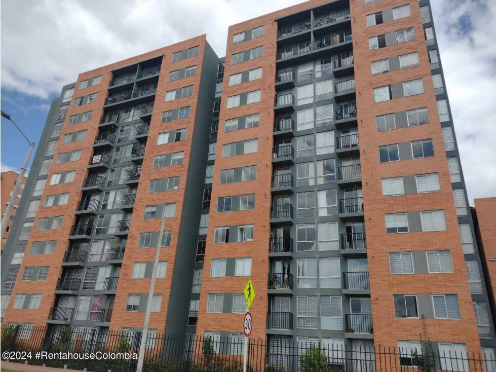 Apartamento en venta Cundinamarca Madrid El Sosiego 55 m2 Habitaciones 3 Baños 2 Garajes 1 Precio $260000000