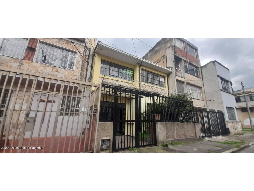 Casa en venta Cundinamarca Bogotá Santa Teresita 167 m2 Habitaciones 5 Baños 3 Garajes 2 Precio $750000000