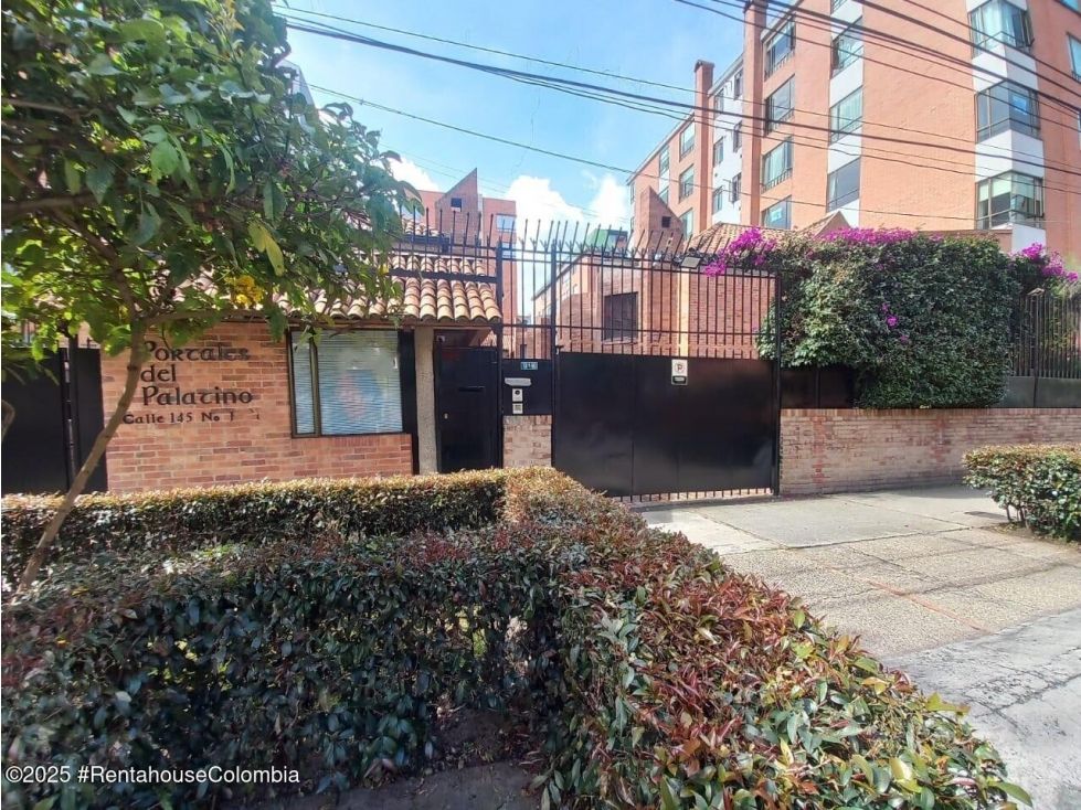 Casa en venta Cundinamarca Bogotá Acacias Usaquen 108 m2 Habitaciones 3 Baños 4 Garajes 2 Precio $630000000