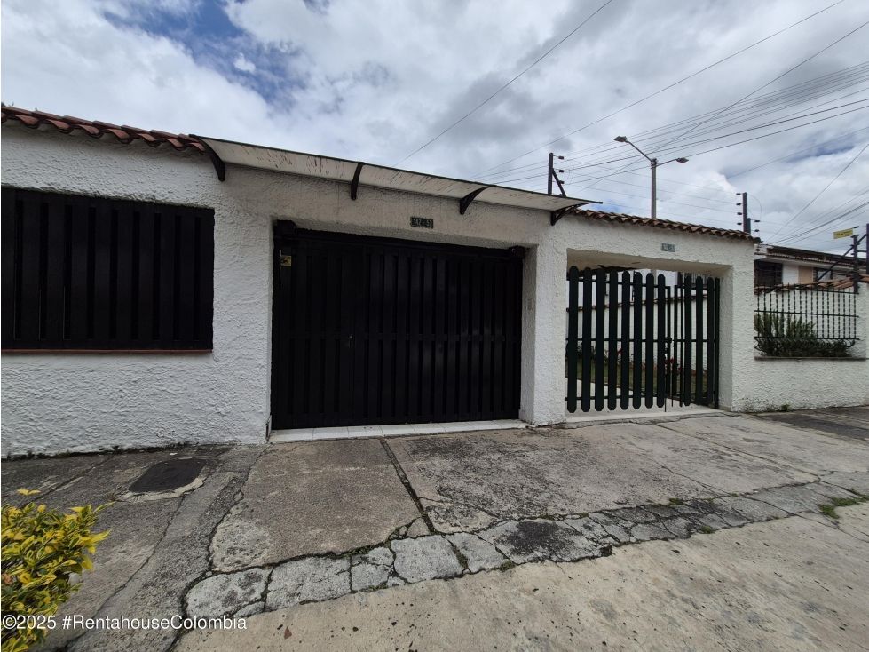 Casa en venta Cundinamarca Bogotá Los Cedritos 187 m2 Habitaciones 4 Baños 4 Garajes 4 Precio $1250000000