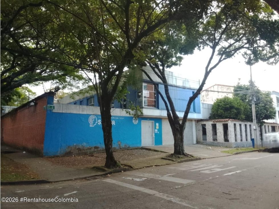 Casa en venta Valle Del Cauca Cali Cuarto De Legua - Guadalupe 378 m2 Habitaciones 11 Baños 10 Garajes 4 Precio $2450000000