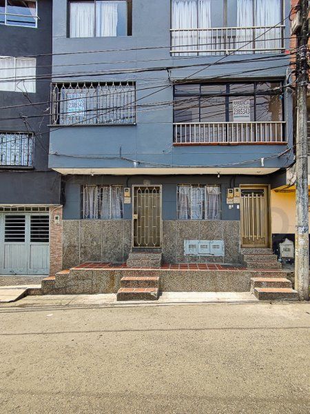 Apartamento en arriendo Antioquia Medellín Las Violetas 50 m2 Habitaciones 2 Baños 1 Garajes 0 Precio $1700000