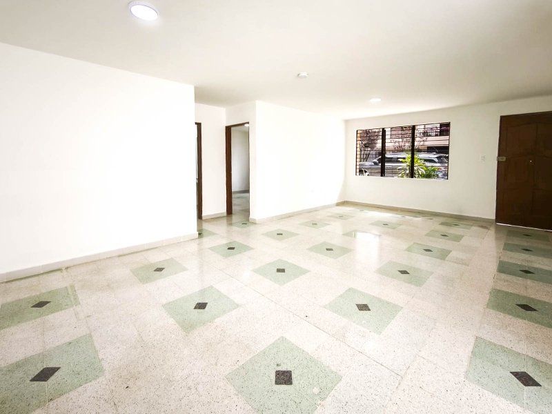 Casa en arriendo Antioquia Medellín Las Palmas 200 m2 Habitaciones 4 Baños 2 Garajes 1 Precio $5500000
