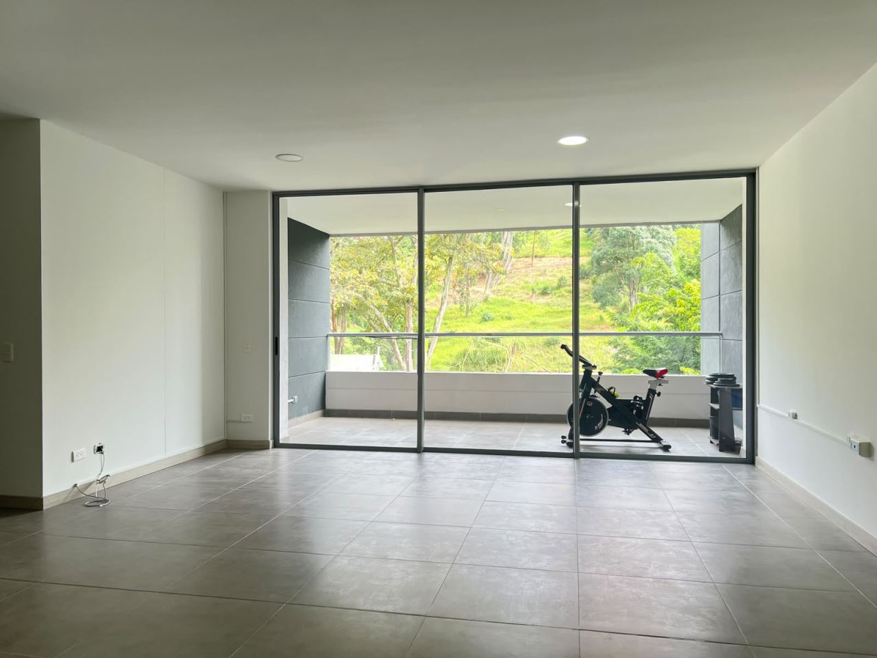 Apartamento en arriendo Antioquia Medellín Calle Nueva 121 m2 Habitaciones 3 Baños 4 Garajes 2 Precio $7000000