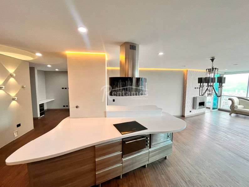 Apartamento en arriendo Antioquia Sabaneta Vereda La Doctora 148 m2 Habitaciones 3 Baños 4 Garajes 2 Precio $6000000