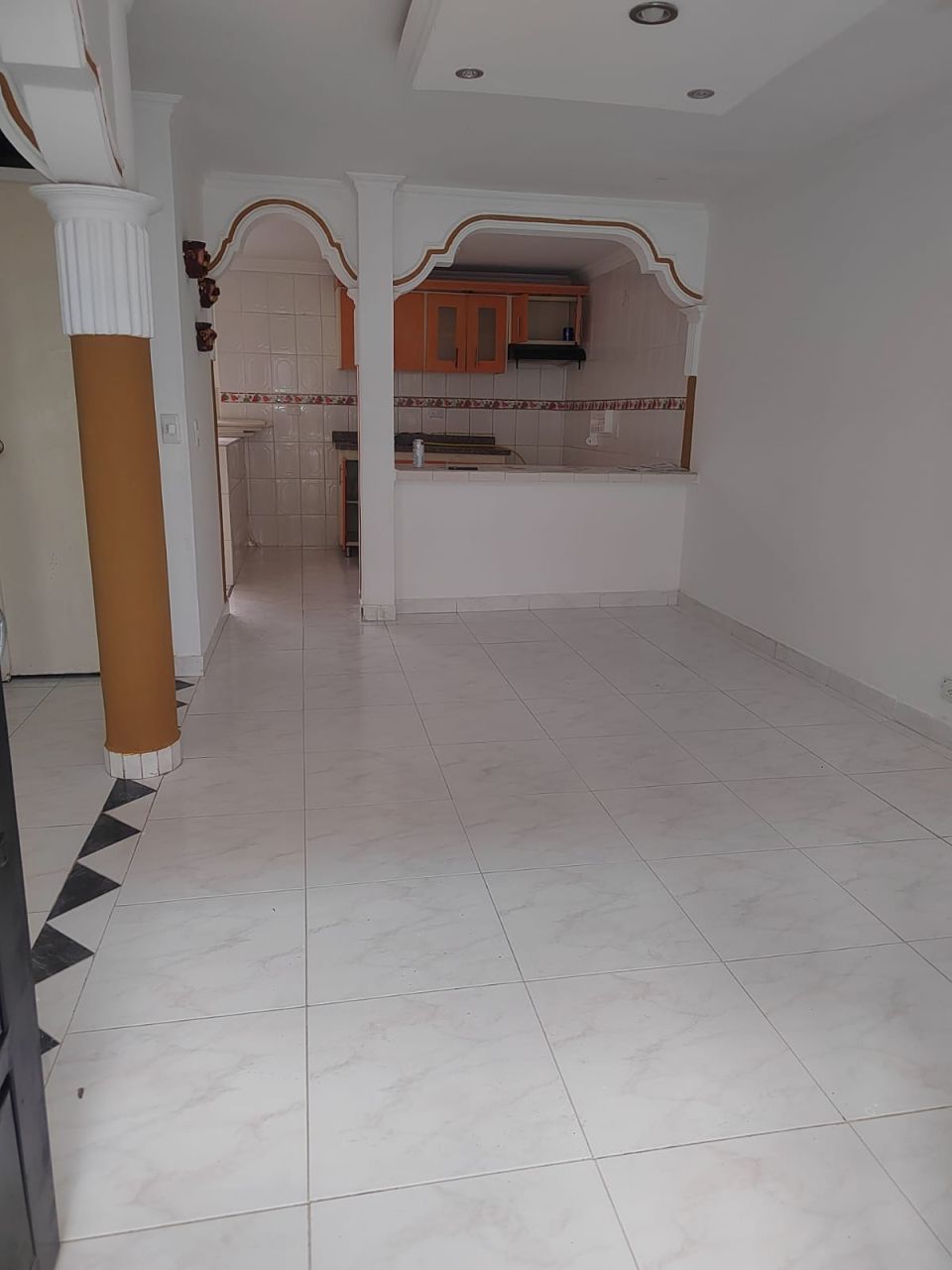 Casa en arriendo Tolima Ibagué Cr Tejares 75 m2 Habitaciones 4 Baños 2 Garajes 0 Precio $1100000