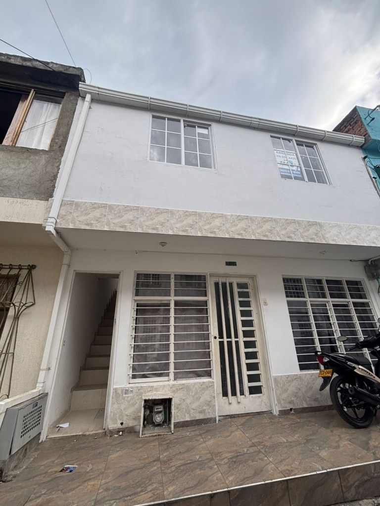 Apartaestudio en arriendo Valle Del Cauca Cali Francisco Eladio Ramirez 37 m2 Habitaciones 2 Baños 1 Garajes 0 Precio $750000