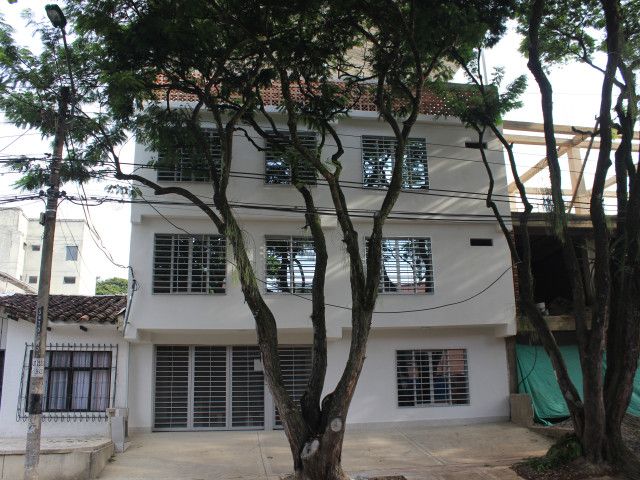 Apartaestudio en arriendo Valle Del Cauca Cali Mayapan Las Vegas 38 m2 Habitaciones 1 Baños 1 Garajes 0 Precio $1150000