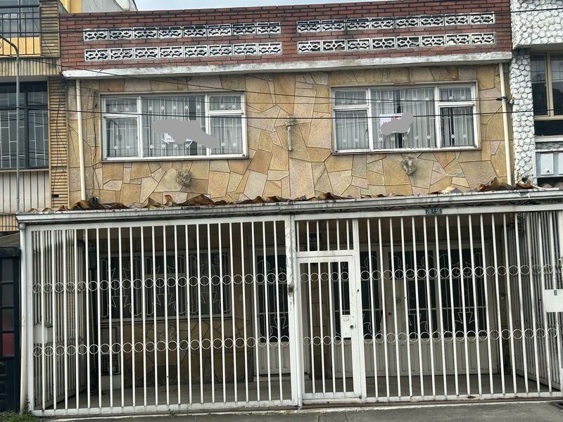 Casa en venta Cundinamarca Bogotá Veraguas 261 m2 Habitaciones 5 Baños 3 Garajes 2 Precio $780000000