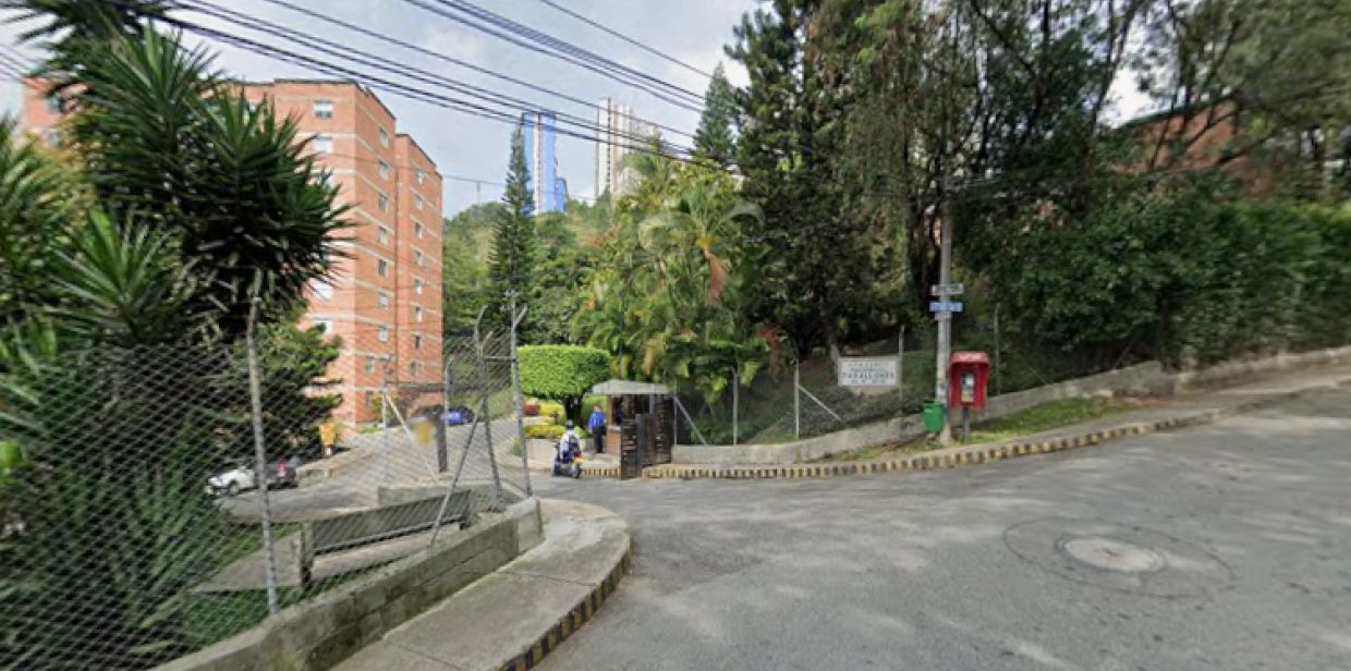 Apartamento en arriendo Antioquia Medellín Calasanz Parte Alta 78 m2 Habitaciones 3 Baños 2 Garajes 1 Precio $2500000