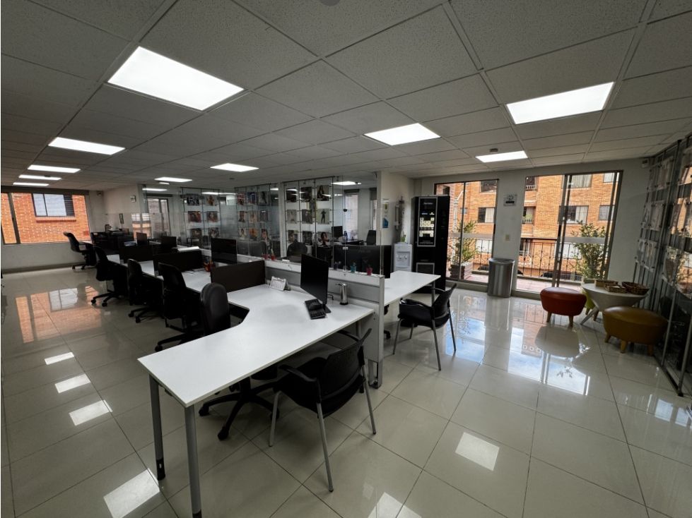 Oficina en arriendo Cundinamarca Bogotá Pelodo Del Contry 460 m2 Habitaciones 0 Baños 2 Garajes 6 Precio $47965342