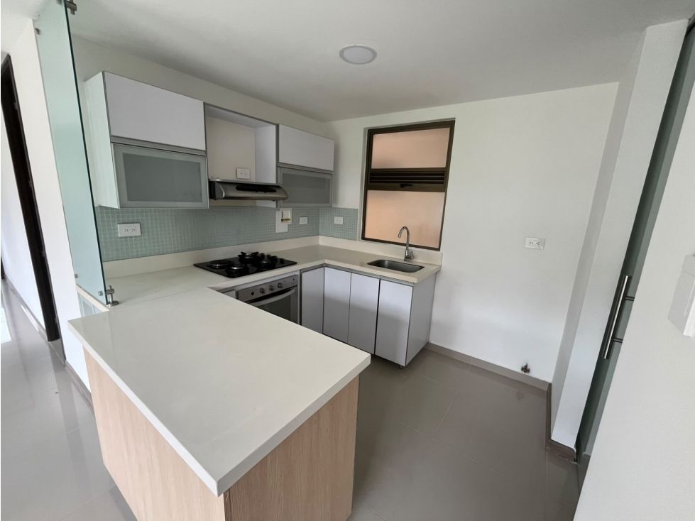 Apartamento en arriendo Antioquia Medellín Altos Del Poblado 72 m2 Habitaciones 2 Baños 2 Garajes 2 Precio $4700000