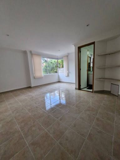 Casa en arriendo Antioquia Medellín Castropol 260 m2 Habitaciones 4 Baños 2 Garajes 2 Precio $8900000