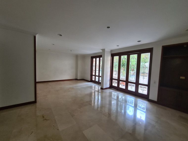 Apartamento en arriendo Valle Del Cauca Cali El Peñón 20 m2 Habitaciones 3 Baños 3 Garajes 2 Precio $6000000