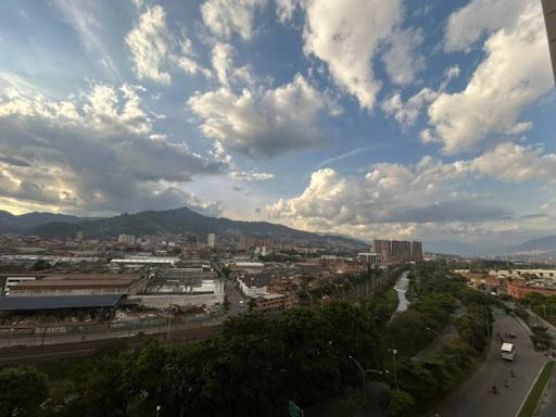 Apartamento en arriendo Antioquia Envigado Las Vegas 89 m2 Habitaciones 3 Baños 2 Garajes 1 Precio $4000000
