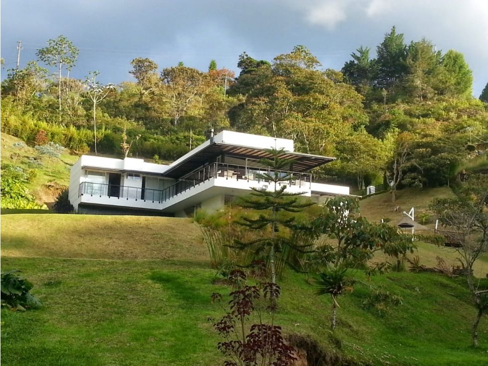 Casa en venta Antioquia Rionegro Rionegro 550 m2 Habitaciones 5 Baños 4 Garajes 3 Precio $3800000000