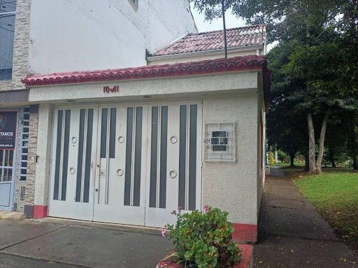Casa en venta Cundinamarca Bogotá Villa Alsacia 2 190 m2 Habitaciones 3 Baños 3 Garajes 1 Precio $680000000