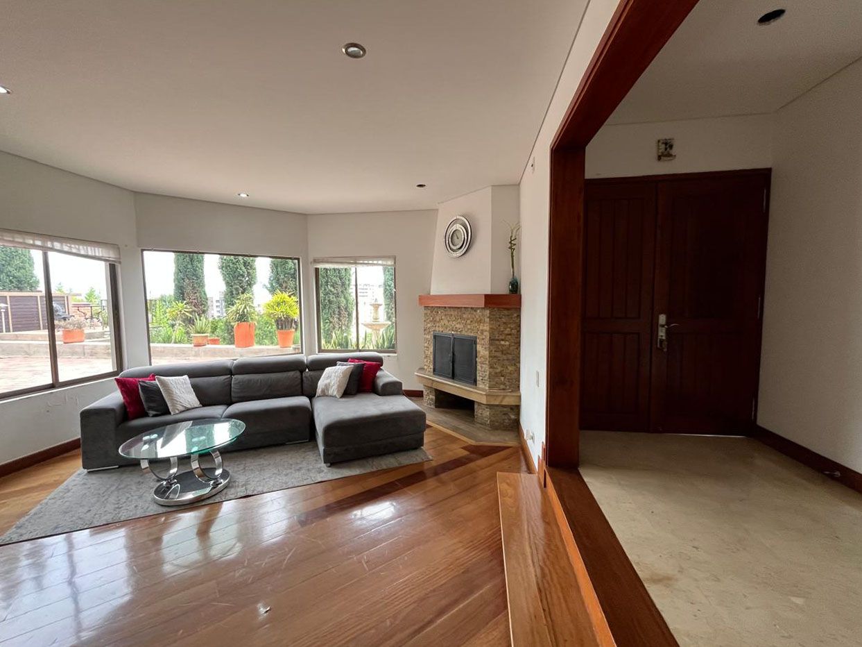 Casa en venta Antioquia Envigado Asd 497 m2 Habitaciones 4 Baños 6 Garajes 6 Precio $3630000000
